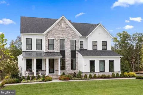 TBB Mcelnea Manor Court #EMORY, Lovettsville, VA 20180