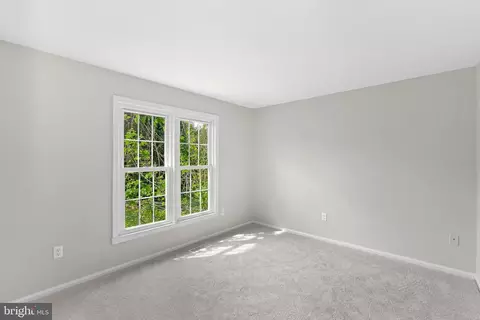 Bedroom - 105 Peyton Rd, Sterling, VA 20165 photo 6 of 7