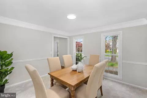 Dining - 105 Peyton Rd, Sterling, VA 20165 photo 3 of 5