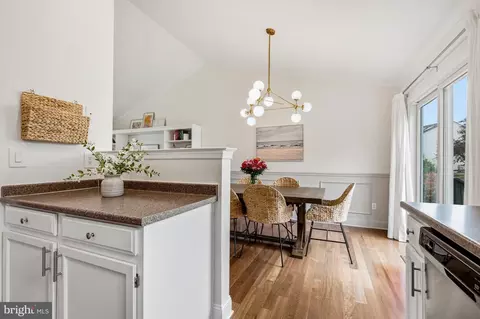 Dining - 5 Dudley Ct, Sterling, VA 20165 photo 6 of 6