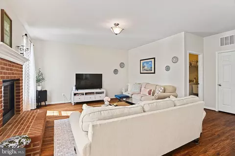 Living - 22845 Queensbridge Dr, Ashburn, VA 20148 photo 2 of 2