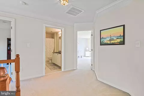 Entry Way - 22845 Queensbridge Dr, Ashburn, VA 20148 photo 3 of 4