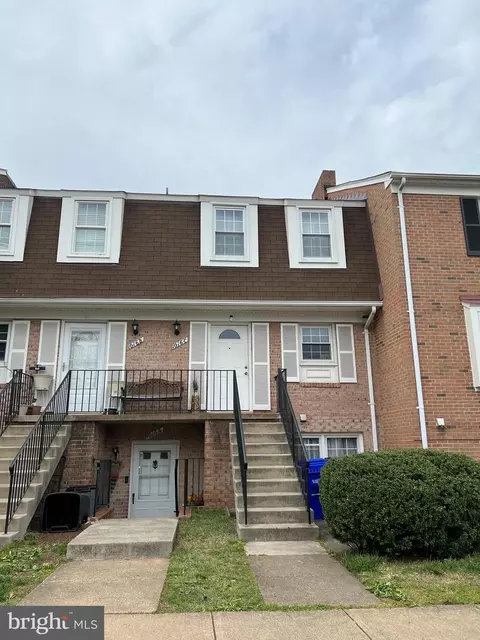 1016 C Brixton Ct, Sterling, VA 20164