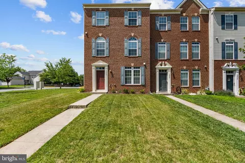 42960 Spyder Pl, Chantilly, VA 20152