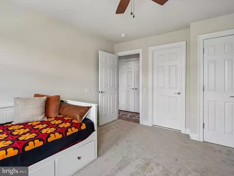 Bedroom - 43542 White Cap Ter, Chantilly, VA 20152 photo 6 of 14