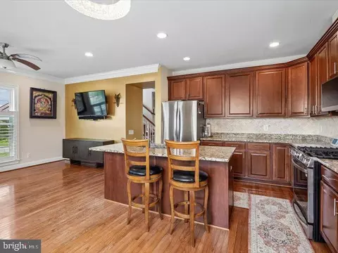 Kitchen - 43542 White Cap Ter, Chantilly, VA 20152 photo 3 of 7