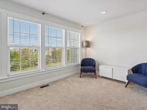 Living - 43542 White Cap Ter, Chantilly, VA 20152 photo 7 of 7