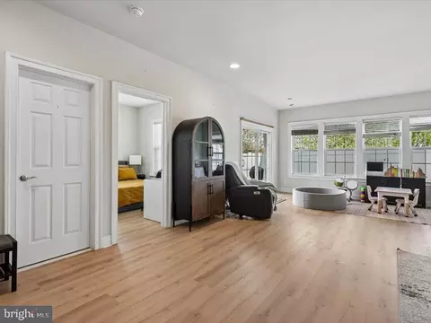 Entry Way - 43542 White Cap Ter, Chantilly, VA 20152 photo 6 of 7