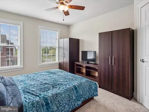 Bedroom - 43542 White Cap Ter, Chantilly, VA 20152 photo 8 of 14