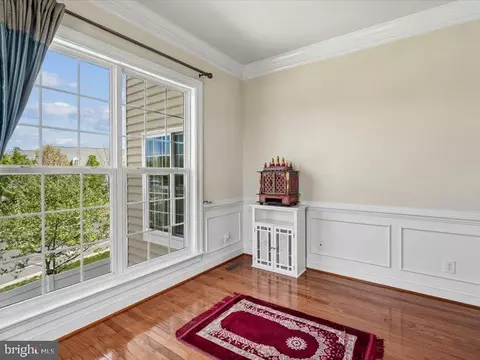 Living - 43542 White Cap Ter, Chantilly, VA 20152 photo 6 of 7