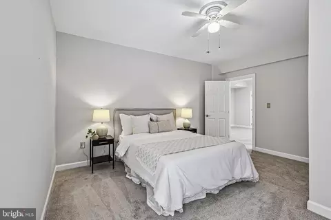 Bedroom - 24896 Castleton Dr, Chantilly, VA 20152 photo 11 of 11
