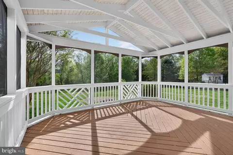 25845 Spring Farm Cir, Chantilly, VA 20152 photo 49