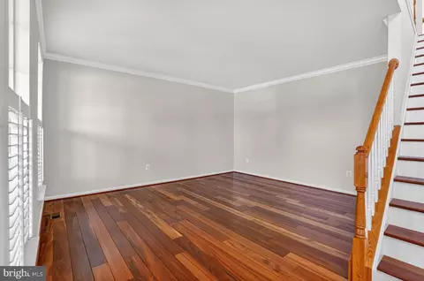25845 Spring Farm Cir, Chantilly, VA 20152 photo 10