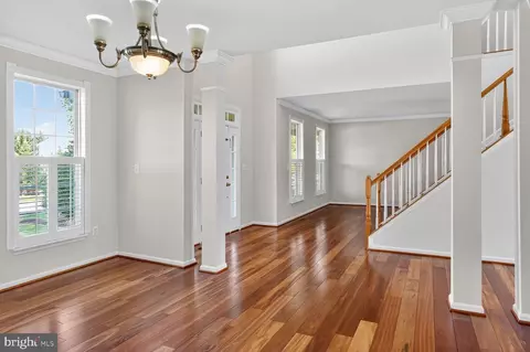 25845 Spring Farm Cir, Chantilly, VA 20152 photo 6
