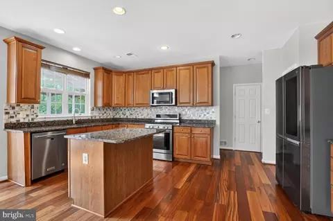 25845 Spring Farm Cir, Chantilly, VA 20152 photo 14