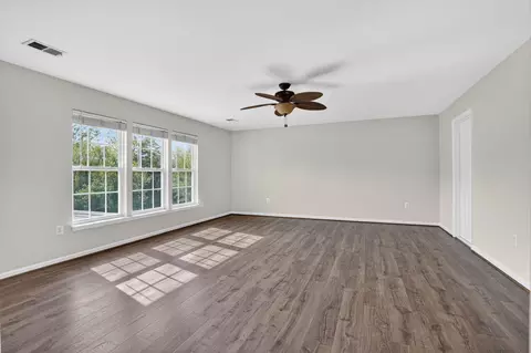 25845 Spring Farm Cir, Chantilly, VA 20152 photo 25