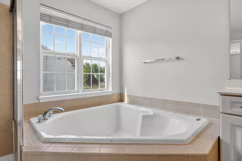 25845 Spring Farm Cir, Chantilly, VA 20152 photo 29
