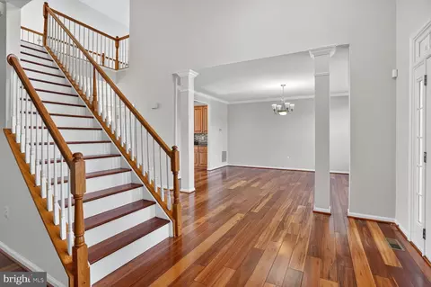 25845 Spring Farm Cir, Chantilly, VA 20152 photo 9