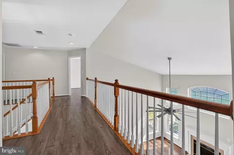 25845 Spring Farm Cir, Chantilly, VA 20152 photo 23