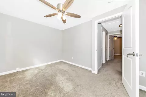 Entry Way - 106 Charing Ct, Sterling, VA 20164 photo 6 of 7