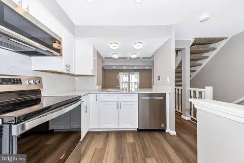 Kitchen - 106 Charing Ct, Sterling, VA 20164 photo 3 of 3