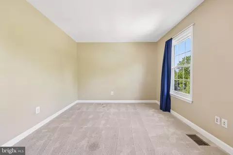 Bedroom - 20547 Courier Ridge Pl, Ashburn, VA 20147 photo 5 of 7