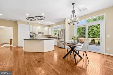 Kitchen - 20547 Courier Ridge Pl, Ashburn, VA 20147 photo 1 of 6