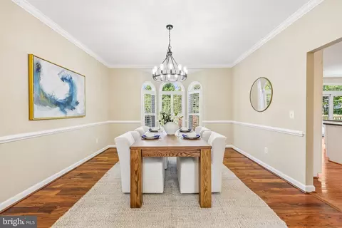 Dining - 20547 Courier Ridge Pl, Ashburn, VA 20147 photo 2 of 3