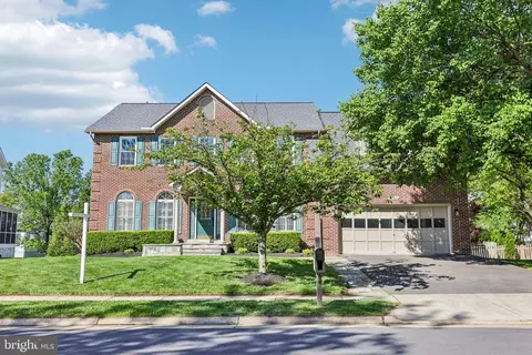 Exterior - 20547 Courier Ridge Pl, Ashburn, VA 20147 photo 1 of 9