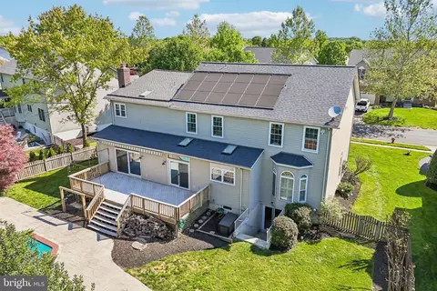 View/Area - 20547 Courier Ridge Pl, Ashburn, VA 20147 photo 6 of 6
