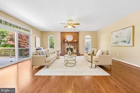 Living - 20547 Courier Ridge Pl, Ashburn, VA 20147 photo 1 of 9
