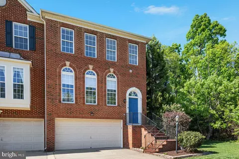 19209 Kepharts Mill Ter, Leesburg, VA 20176