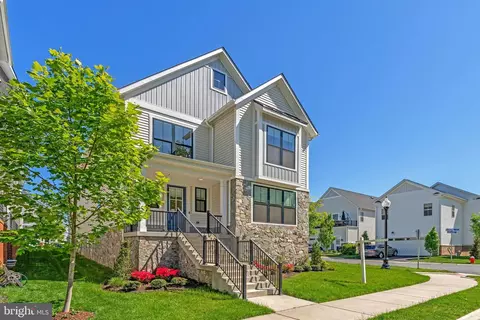 23099 Glenwood Heights Cir, Brambleton, VA 20148