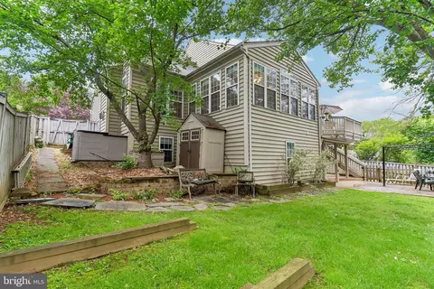 Exterior - 43528 Clivedon Ct, Ashburn, VA 20147 photo 8 of 11