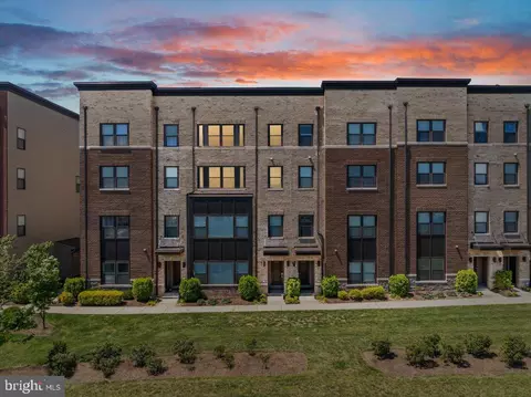 44824 Tiverton Sq, Ashburn, VA 20147
