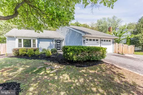 Exterior - 230 E Juniper Ave, Sterling, VA 20164 photo 2 of 10