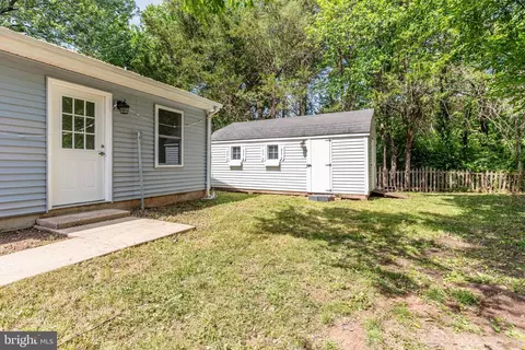 Exterior - 230 E Juniper Ave, Sterling, VA 20164 photo 9 of 10