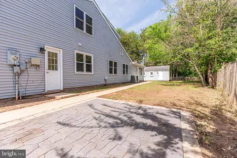 Exterior - 230 E Juniper Ave, Sterling, VA 20164 photo 5 of 10
