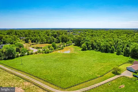View/Area - 40297 Braddock Rd, Aldie, VA 20105 photo 12 of 12