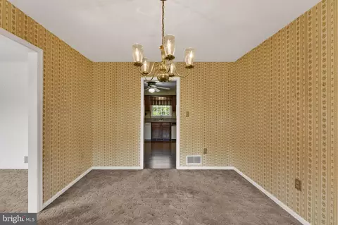 Dining - 40297 Braddock Rd, Aldie, VA 20105 photo 1 of 1