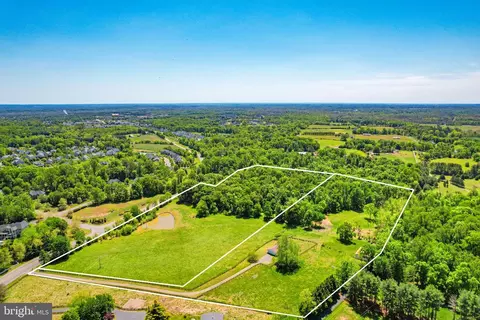 View/Area - 40297 Braddock Rd, Aldie, VA 20105 photo 2 of 12