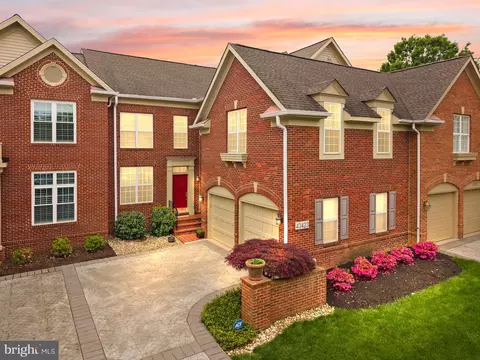 43423 Wild Dunes Sq, Leesburg, VA 20176