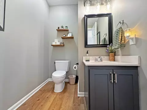 Bath - 47640 Comer Sq, Sterling, VA 20165 photo 1 of 6
