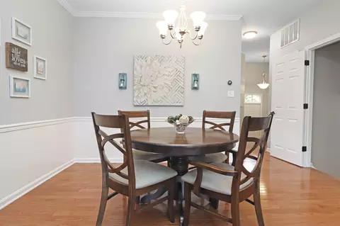 Dining - 47640 Comer Sq, Sterling, VA 20165 photo 1 of 2