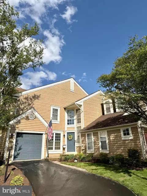 21186 Vineland Sq, Ashburn, VA 20147