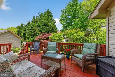 Exterior - 20741 Parkside Cir, Sterling, VA 20165 photo 6 of 7