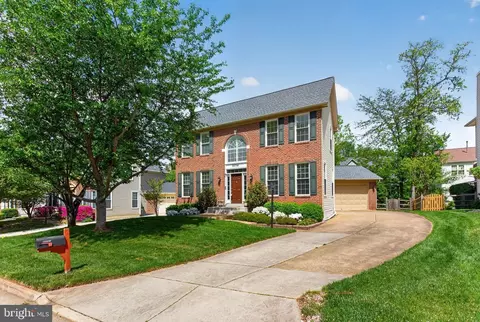 Exterior - 20741 Parkside Cir, Sterling, VA 20165 photo 1 of 7