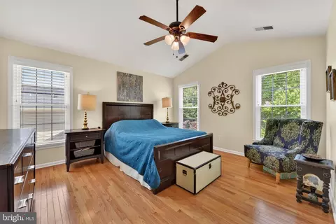 Bedroom - 20741 Parkside Cir, Sterling, VA 20165 photo 1 of 5