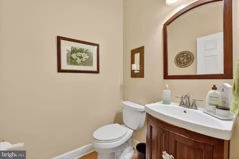 Other - 20741 Parkside Cir, Sterling, VA 20165 photo 5 of 8