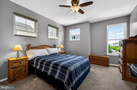 Bedroom - 23536 Epperson Sq, Brambleton, VA 20148 photo 3 of 4